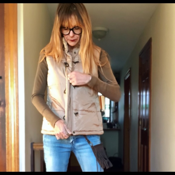 Tweeds Tan Insolated Vest - Picture 3 of 11